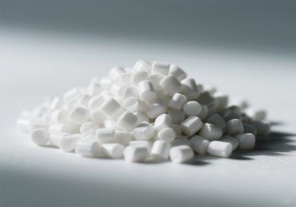 NR, SBR ir EPDM gumos optimizavimas naudojant ZnO-80